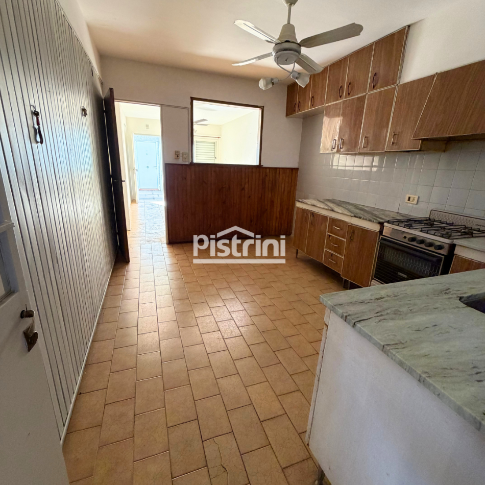 ESTEBAN DE LUCA 1322